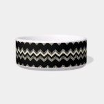 Comedero Patrón Preppy De Giro Negro Y Gris Chevron<br><div class="desc">Complementos de Chevron Negro y Gris Preppy Patrón Girly. Accesorios de moda para las habitaciones de chevron negro y gris. Pequeños favores de chevron para la ducha de bebé.</div>