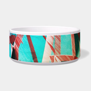 Comedero Rasgos marrones sobre verde rústico y aguamarina