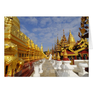 Complejo de la Pagoda Shwezigon en Bagan (Pagan),