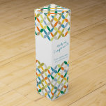 Con Compliments promocional caja de vinos corporat<br><div class="desc">Gracias a los clientes o clientes con esta caja promocional de color verde de hoja circular gráfica. amarillo, naranja, azul, marrón, gris y blanco con una caja promocional de cortesía corporativa. Gráfica caja de estilo gráfico circular con estampado negrita ideal para los amantes del vino para llenar su elección de...</div>