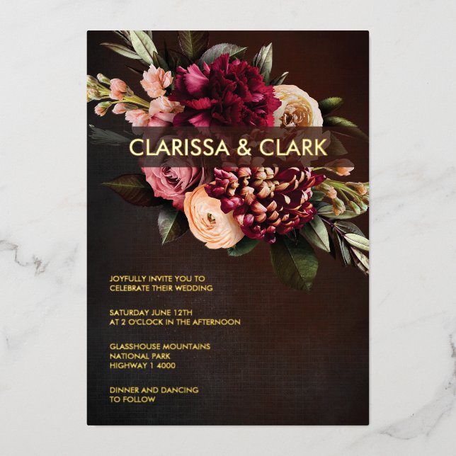 Con Relieve Metalizado Dark Moody Bold Floral Marsala Boda Invitación Rel (Anverso)