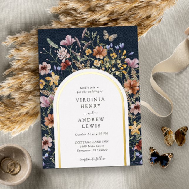Con Relieve Metalizado Invitación a la boda de la Marina Boho Arch (Navy Blue Boho Arch Wedding Gold Foil Invitation by Painted Paperie
)