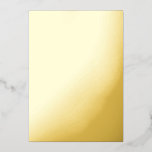 Con Relieve Metalizado Invitación a la boda mínima en azul profundo<br><div class="desc">Moderno diseño boda minimalista con un sólido fondo azul profundo, perfecto para un elegante verano o bodas formales durante todo el año. Haga una declaración de elegancia moderna con esta negrita invitación a la boda mínima en un fondo azul profundo. Diseñado para parejas que aprecian las líneas depuradas y la...</div>