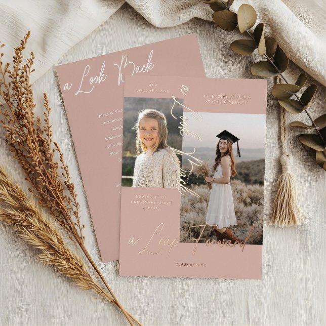 Con Relieve Metalizado Invitación de graduación entonces y ahora de Colla (Graduation Then & Now Photo Collage Blush Rose Announcement)
