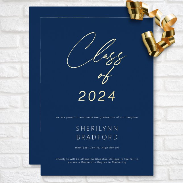 Con Relieve Metalizado Invitación mínima de graduación azul y blanco de o (Minimal Gold Blue & White Graduation Announcement)