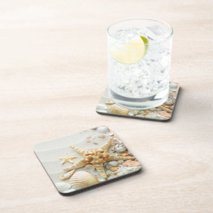 Concha de mar en posavasos de playa