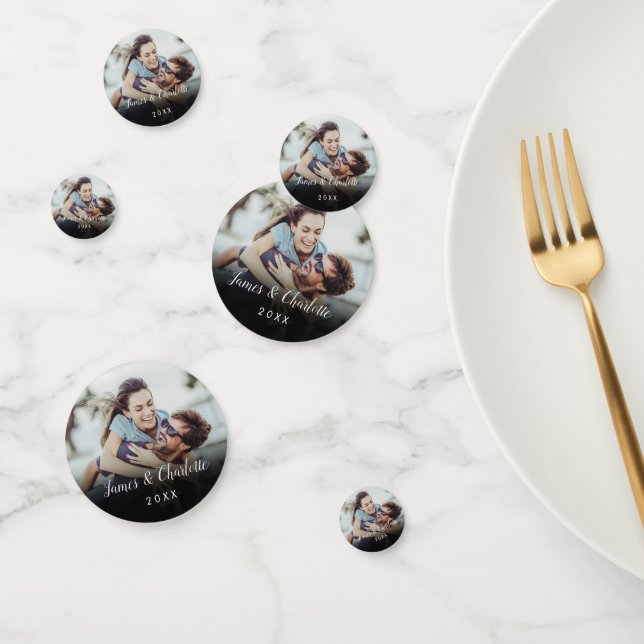 Confeti Fecha del guión de foto personalizado minimalista (Grupo)