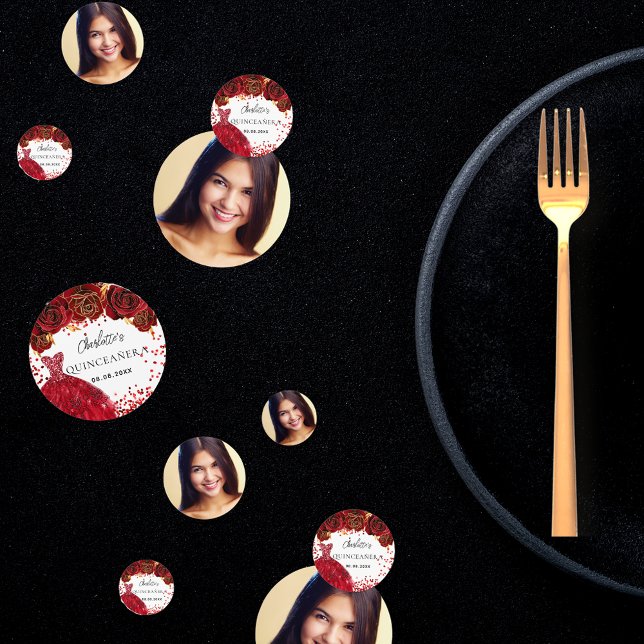 Confeti Flor de vestir rojo Quinceanera foto blanca (Subido por el creador)