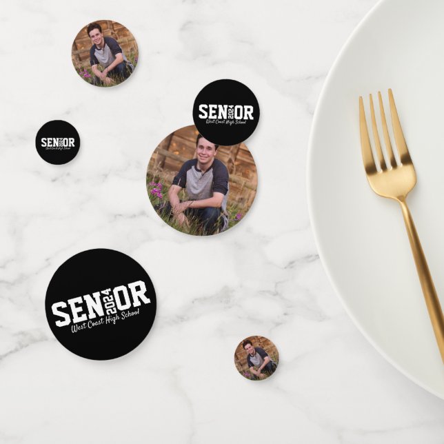 Confeti Foto de la carta de graduación secundaria negra en (Grupo)