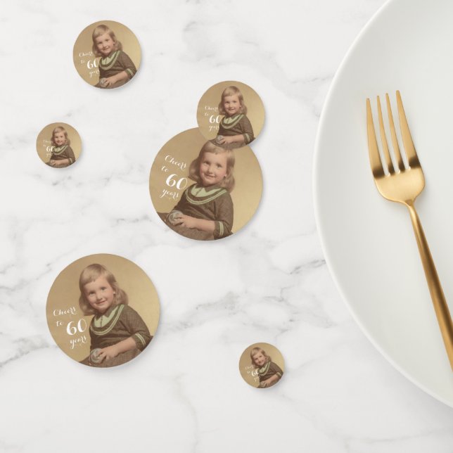 Confeti ¡Salud a 60 años! Foto (Grupo)