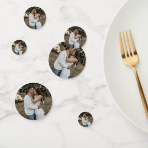 Confeti simple mínimo añadir la pareja de amor de la image