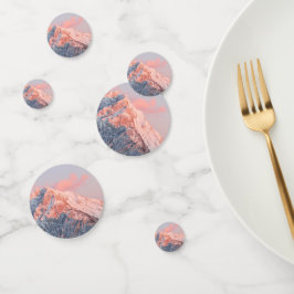 Confeti Última luz solar en la montaña Storžič, Eslovenia