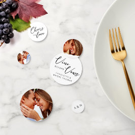 Confeti Vino de moda antes de mostrar las iniciales de fot