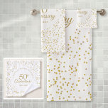 Confetti de oro en el 50 aniversario de los Bodas<br><div class="desc">Con un delicado confetti de polvo de oro,  usted puede personalizar con su especial información de 50 años de oro en la tipografía de oro de moda. Diseñado por Thisisnotme©</div>