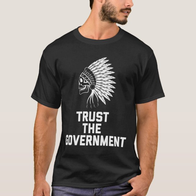 Confiar en la camiseta esencial del gobierno (Anverso)