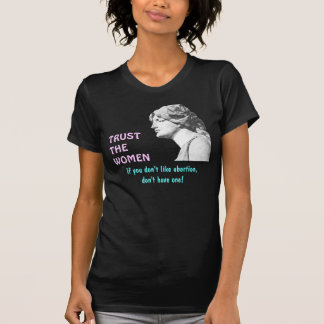 CONFÍE EN la camisa de la oscuridad de las MUJERES
