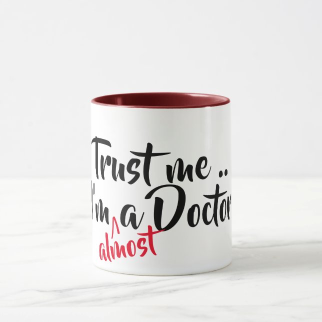 confíe en que yo casi es una taza médica fresca (Centro)