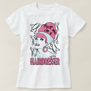 Confíe en que yo es una camiseta del trabajo del