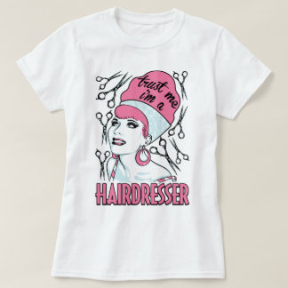 Confíe en que yo es una camiseta del trabajo del