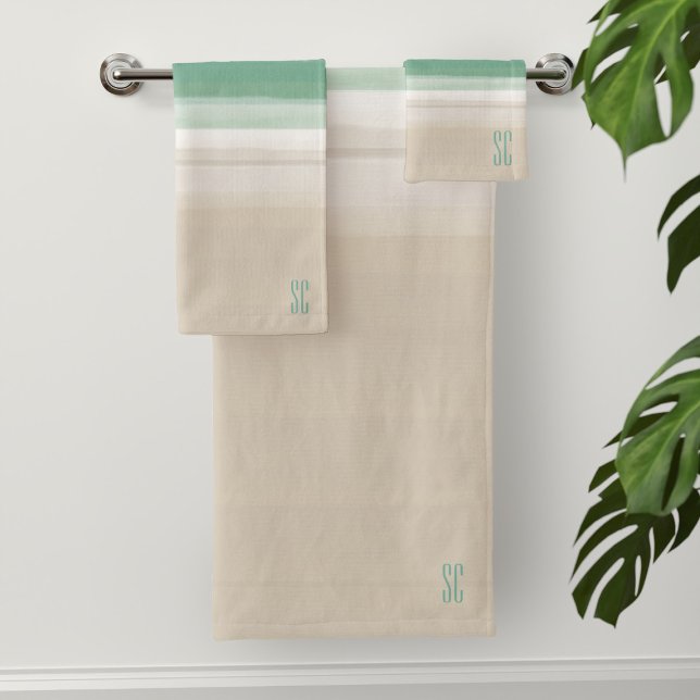Conjunto de toallas de baño de franja de arena mod (A serene ocean beach scene bath towel set with your initials)