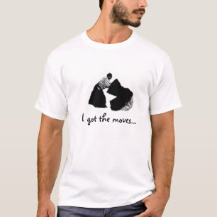 Conseguí los movimientos en la camiseta blanca