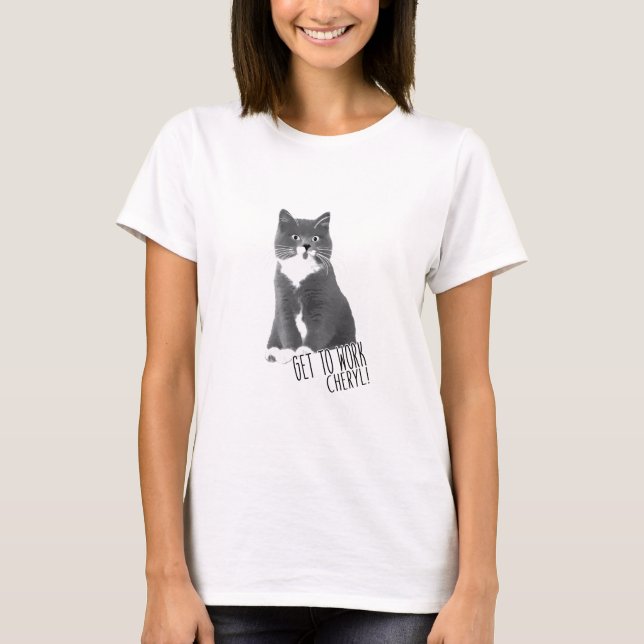 ¡Consiga trabajar a Cheryl! La camiseta básica de (Anverso)
