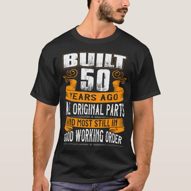 Construida hace 50 años, increíble camiseta de cum (Anverso)