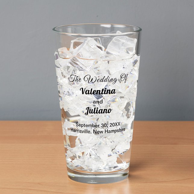 Copa de Vidrio de Estilo Tipográfico para Boda (Subido por el creador)