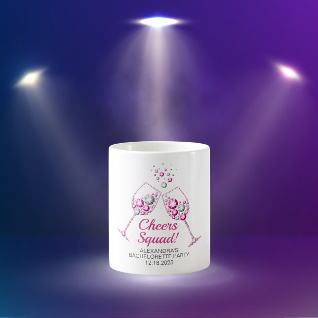 Copa de vino con diamantes rosados y grises para d (Part of the Cheers Squad Bachelorette Party Collection!)
