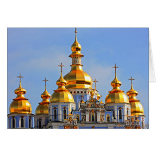 Copas doradas de la catedral en Kiev