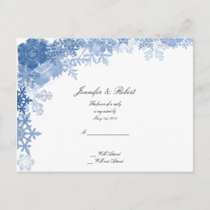 Copos de nieve azules en la postal blanca de RSVP