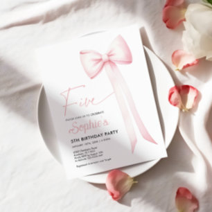 Coquette Rosa Bow Invitación de cumpleaños número 