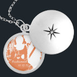 Coral Boda musical collar de dama de honor<br><div class="desc">Collares Keepsake Elija ya sea el acabado plateado de oro o el Personalizado exclusivo de plata estéril !st Navidades Boda regalo Keepsake Wedding Party Necklaces - para cambiar el color de fondo - haga clic en personalizar - haga clic en editar - elija la última herramienta en el menú desplegable...</div>