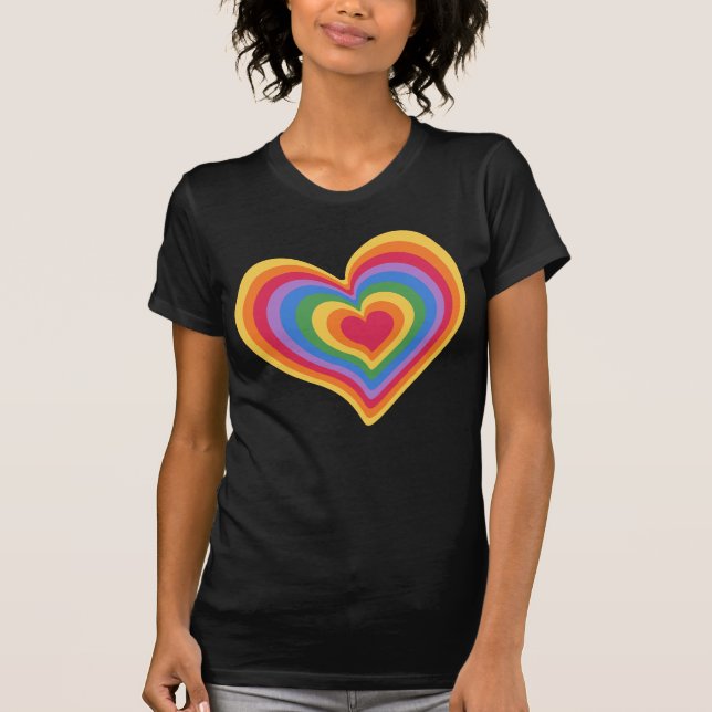 Corazón arcoíris. Orgullo amor gay Camiseta (Anverso)