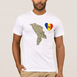 Corazón con bandera de Moldavia y mapa camiseta