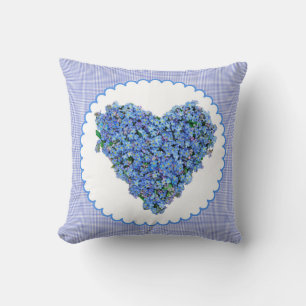 Corazón de almohada de flor olvidada