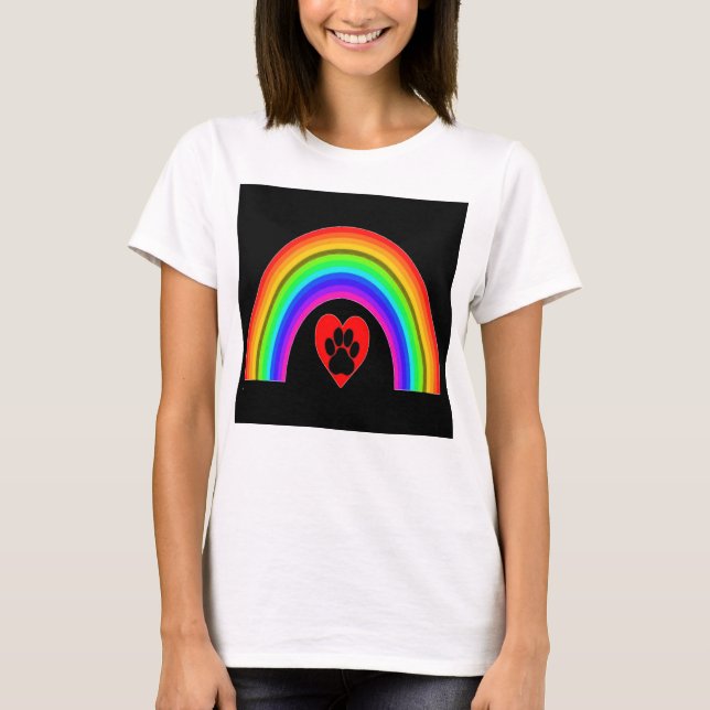 Corazón de camisetas con pata bajo arcoiris (Anverso)