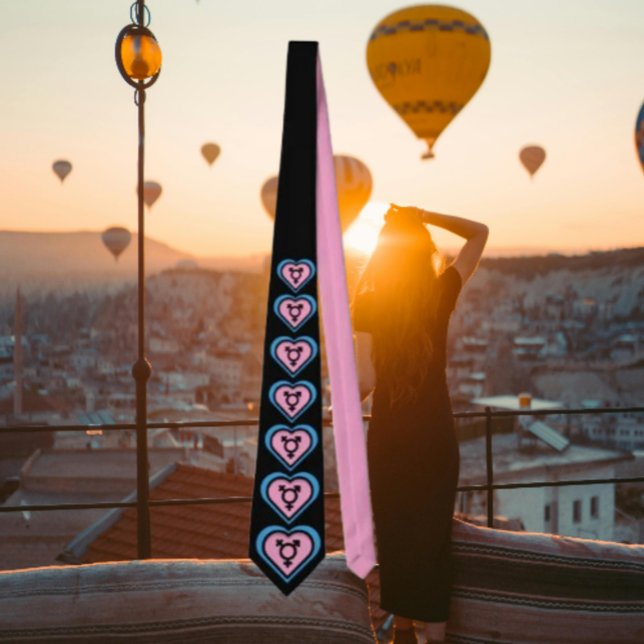 Corazón de corbata del orgullo trans (Subido por el creador)