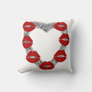 Corazón de diamante de almohada con besos