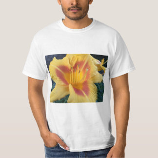 Corazón de flores - camiseta