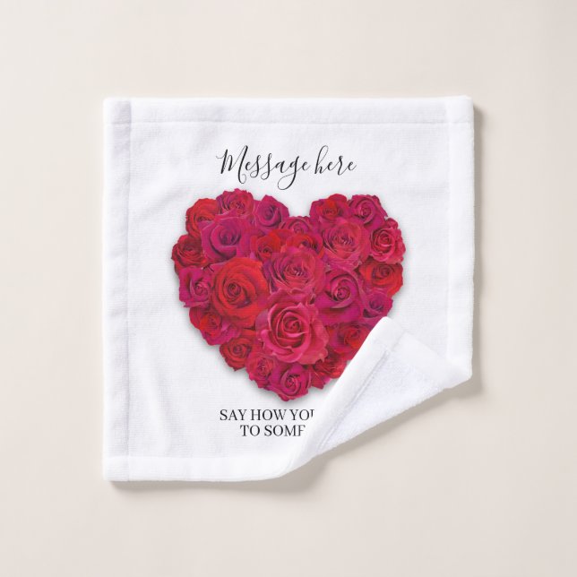 Corazón Floral Romántico de Rosa Roja con Texto Pe (Toallita)