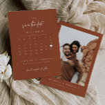 Corazón moderno Guardar la tarjeta de foto del cal<br><div class="desc">Esta mínima y moderna tarjeta de foto de invitación de boda de fecha ahorra la manera perfecta de informar a tus amigos y familiares de tu próximo boda. Para mover el corazón a la fecha de boda,  seleccione el botón 'editar usando herramienta de diseño'.</div>