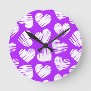 Corazón morado y blanco Reloj de pared