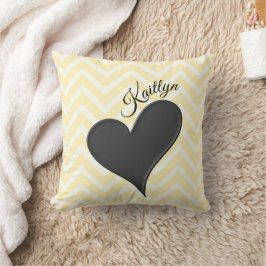 Corazón negro sobre el Cojín decorativo de la fran