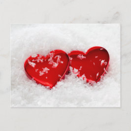 Corazones de amor en postal de nieve