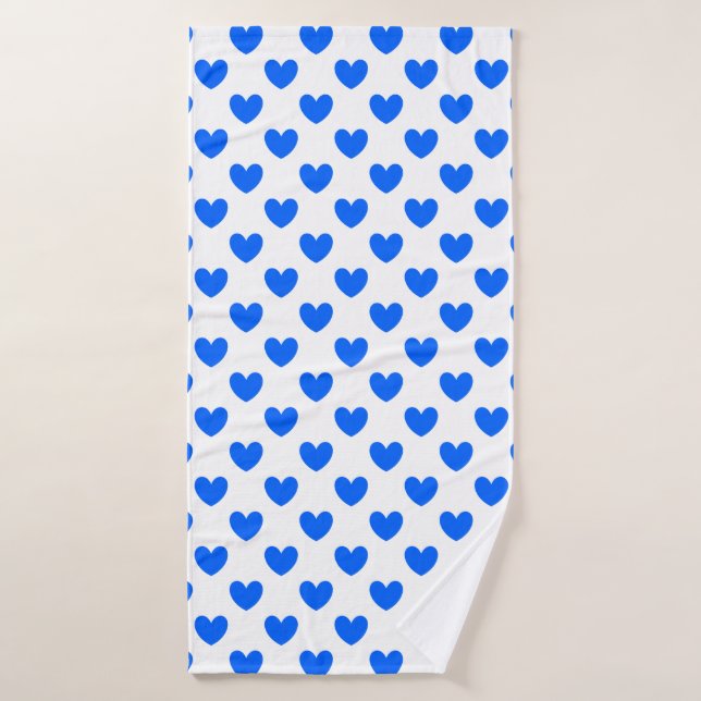Corazones de polka azul en blanco (Toalla de baño)