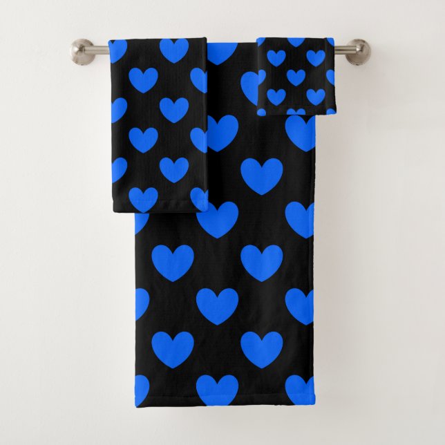 Corazones de polka azul sobre negro (In situ)