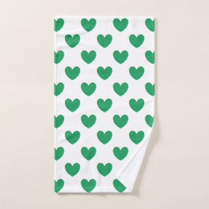 Corazones de polka verde de Kelly en blanco