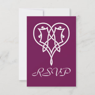 Corazones de tejido celta en tarjeta RSVP de vino