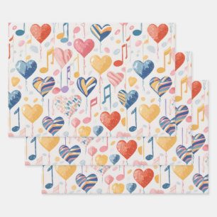 Corazones musicales envolviendo papel